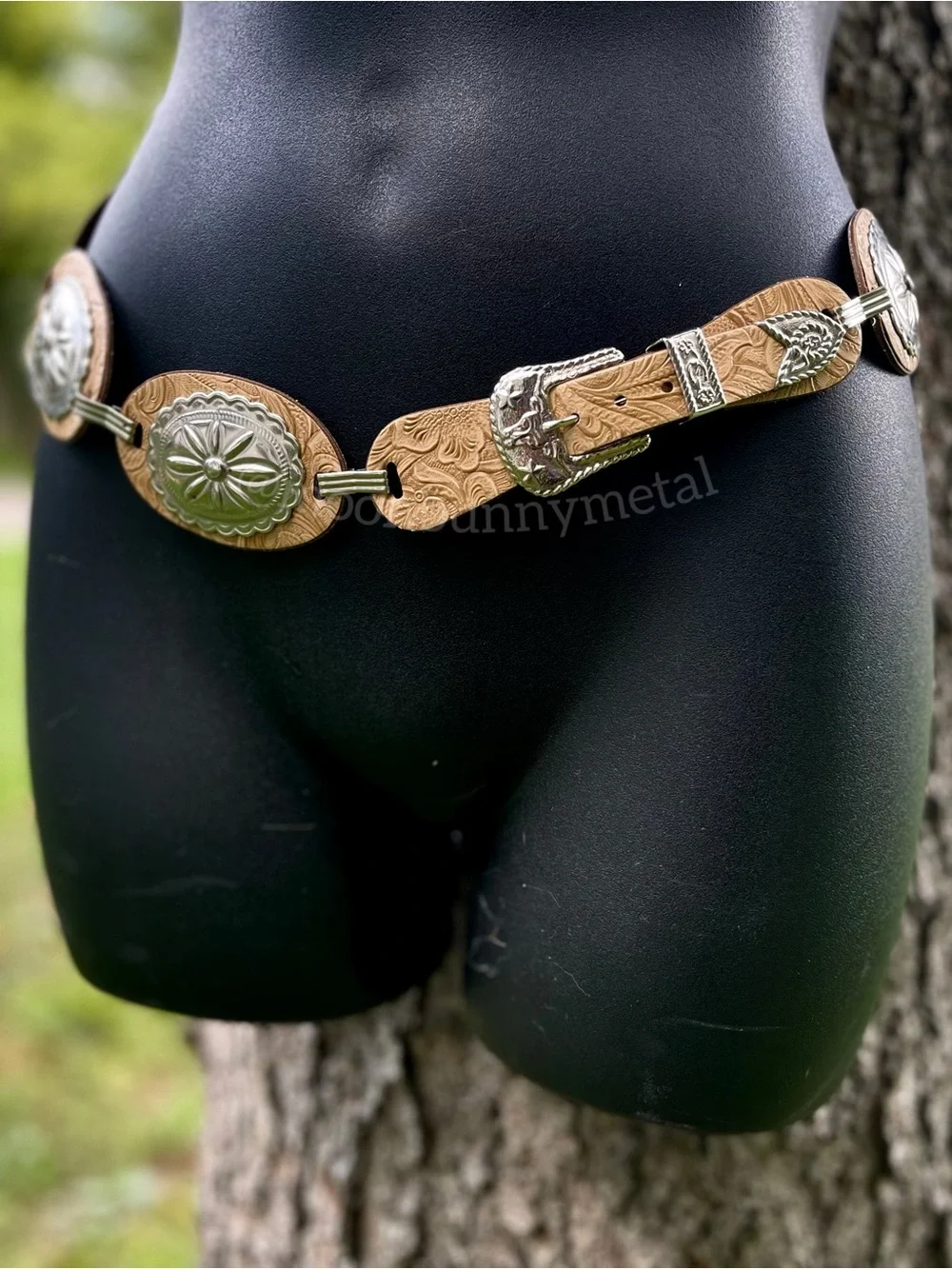 Vintage Concho Tooled Faux Leather Concha belt. Brown Tan Western Rocker Metal